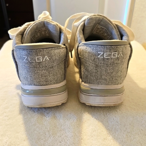 ZEBA Women'a Size 9 Hands Free Slip On Comfort Sneakers Gray - Picture 4 of 14
